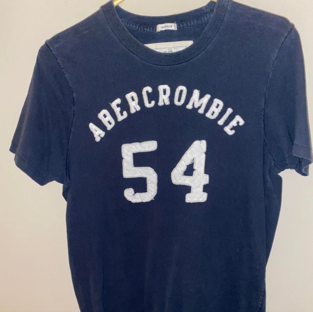Men's Abercrombie t-shirt size L